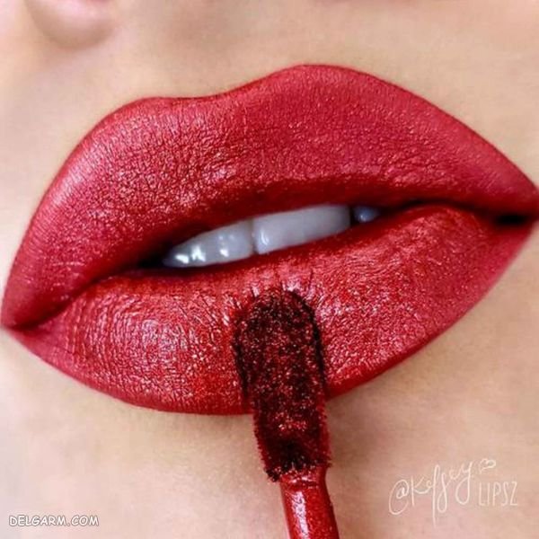  رژ لب اکلیلی بی رنگ