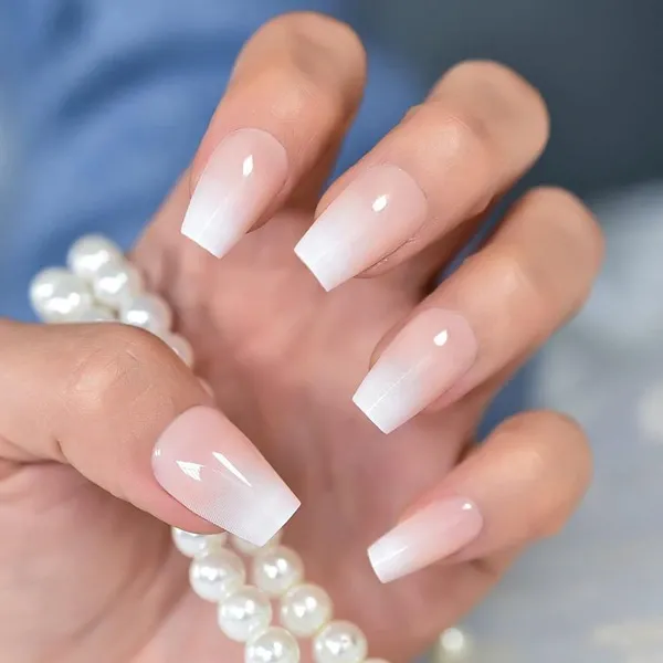  عکس ناخن های ترند سال ۱۴۰۴