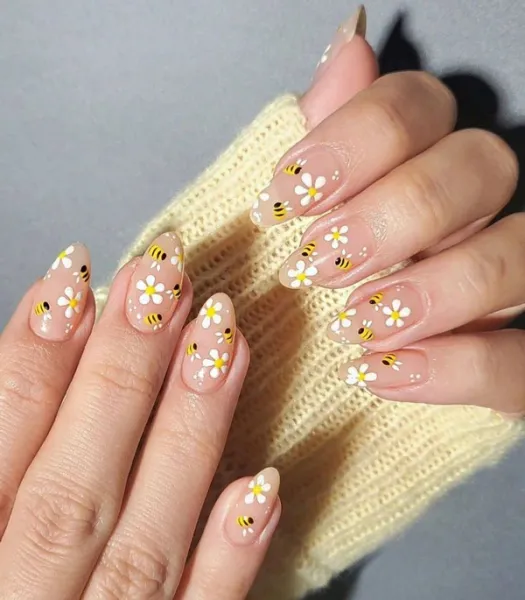  طرح ناخن شیک و باکلاس ۱۴۰۴