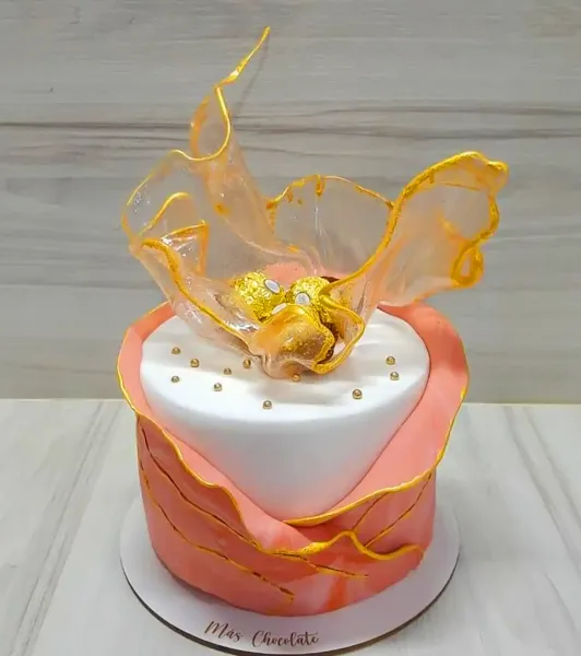  کیک تولد دخترانه بزرگسال جدید با فوندانت