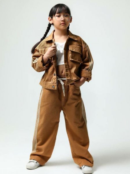  عکس لباس ترند سال ۱۴۰۴ بچه گانه