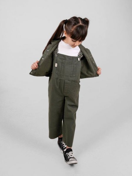  عکس لباس ترند سال ۱۴۰۴ بچه گانه