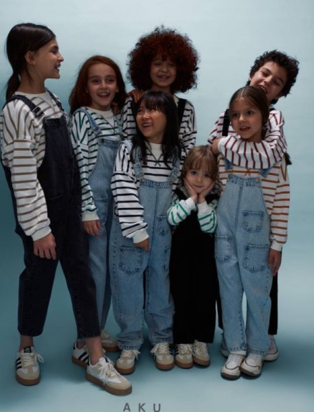  عکس لباس ترند سال ۱۴۰۴ بچه گانه