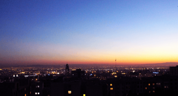  عکس طلوع خورشید از پشت پنجره