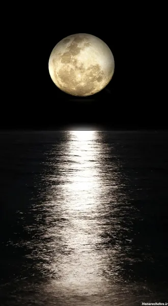  عکس ماه در شب واقعی از نزدیک
