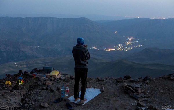  عکس کوه در شب