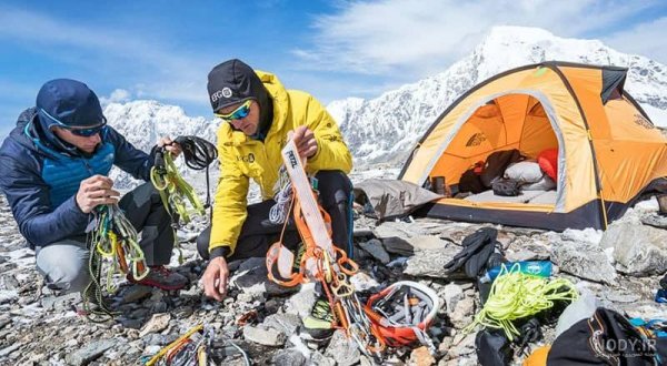  عکس کوهنوردی عاشقانه