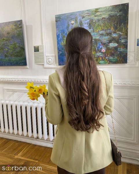 عکس دختر از پشت سر کنار دریا