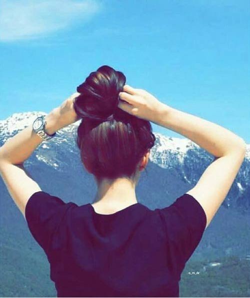  عکس دختر از پشت سر با موهای باز برای پروفایل