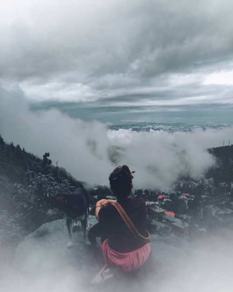  عکس دختر از پشت سر با موهای باز برای پروفایل