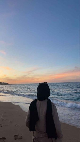  عکس دختر از پشت سر با حجاب