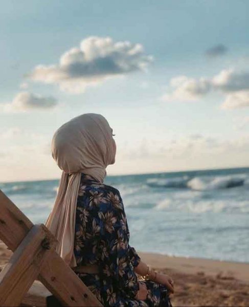  عکس دختر از پشت سر با حجاب