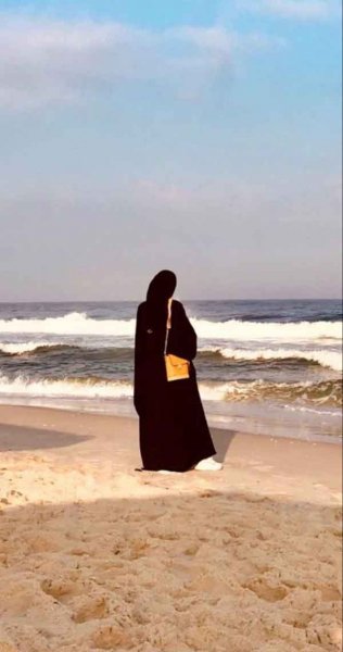  عکس دختر از پشت سر با حجاب