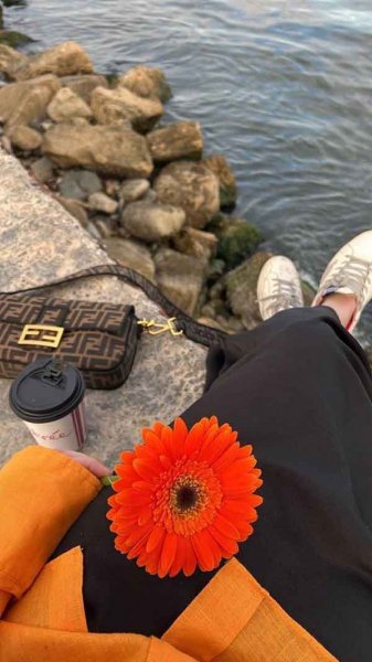  عکس دختر از پشت سر با حجاب