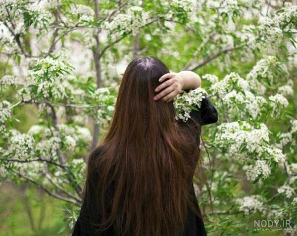  عکس دختر از پشت سر با موهای باز مشکی