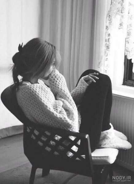  عکس دختر سیاه سفید بدون چهره