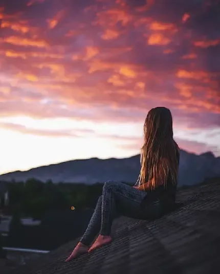  عکس سیاه سفید دخترونه غمگین