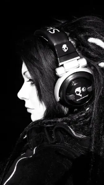  عکس سیاه سفید دخترونه غمگین