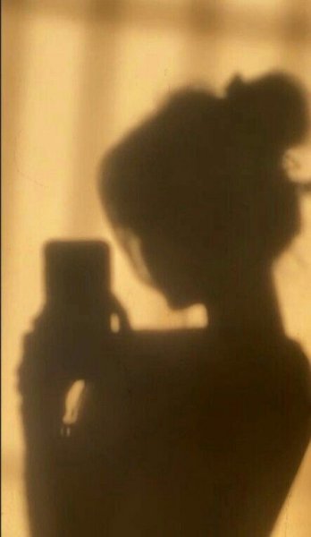  50 عکس سایه دختر در تاریکی