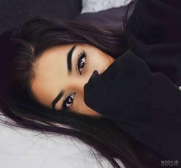  عکس سایه دختر روی زمین