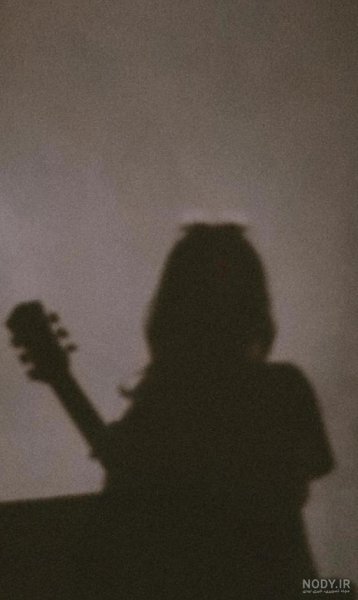  عکس سایه دختر روی زمین