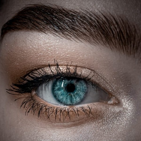  عکس دختر چشم آبی برای پروفایل