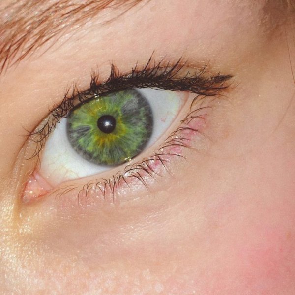  عکس دختر چشم آبی برای پروفایل