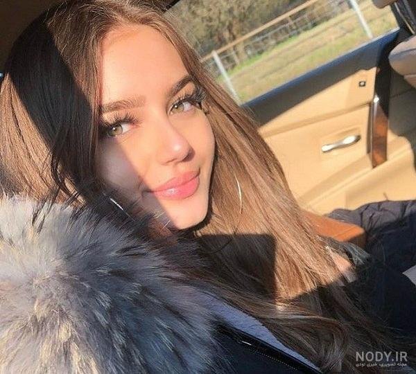  عکس دختر چشم آبی با موهای طلایی