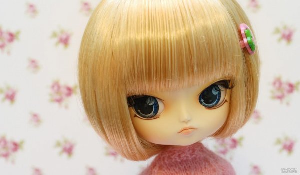  عکس دختر مو طلایی کارتونی