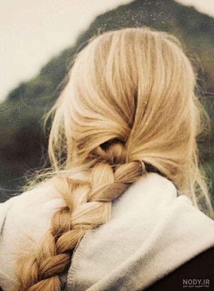  عکس دختر مو طلایی از پشت برای پروفایل