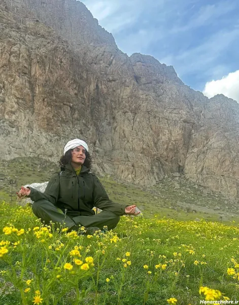  عکس کوه بیستون شبیه زن