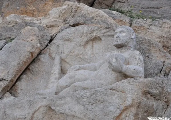  عکس کوه بیستون که فرهاد کنده