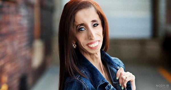  عکس زن خنده دار زشت