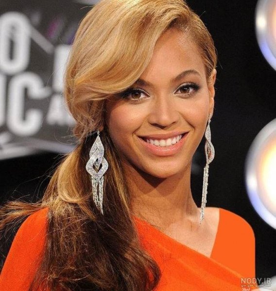  عکس زن سیاه پوست زیبا