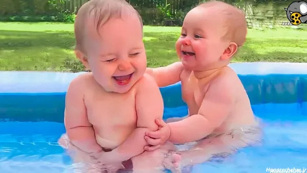  عکس خنده دار بچه ها با متن