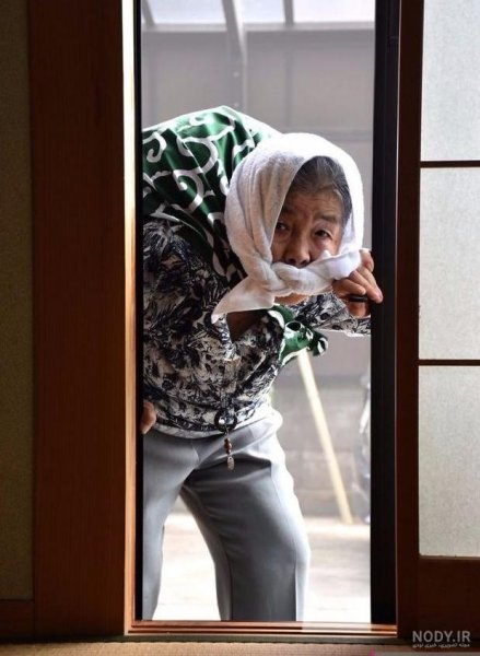  عکس خنده دار پیرزن