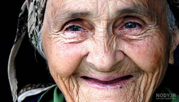  عکس خنده دار پیرزن