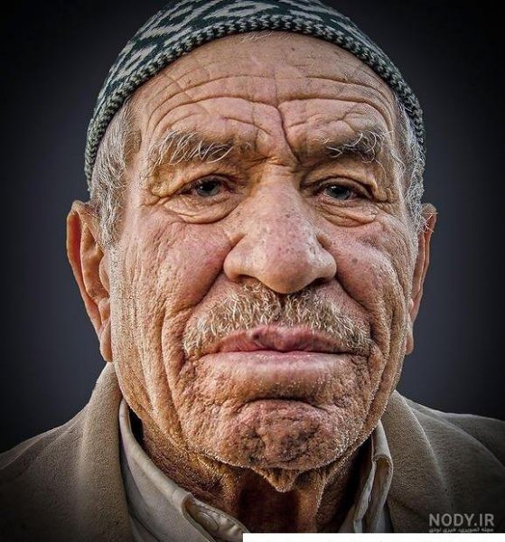  عکس پیرزن قدیمی