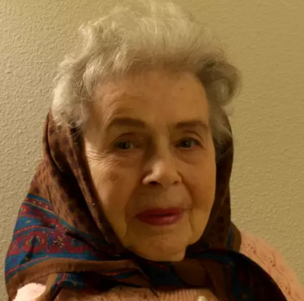  عکس پیرزن مهربان