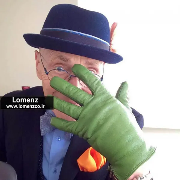 عکس پیرمرد گوش بزرگ