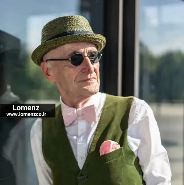  عکس پیرمرد گوش بزرگ