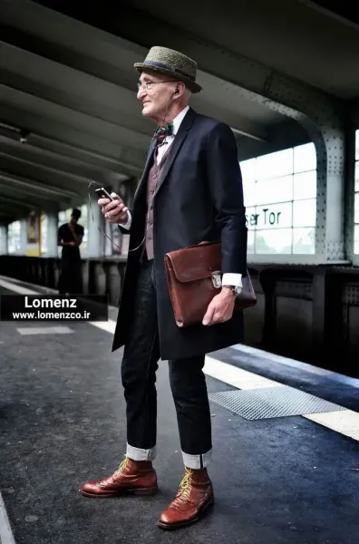  عکس پیرمرد گوش بزرگ