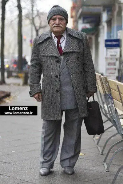  عکس پیرمرد گوش بزرگ