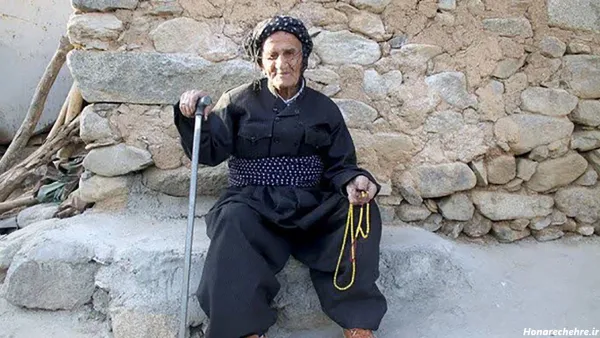  عکس پیر مرد با عصا