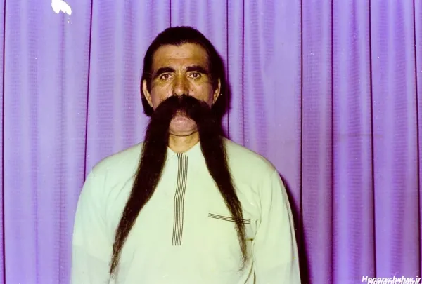  عکس مرد سیبیلو خنده دار