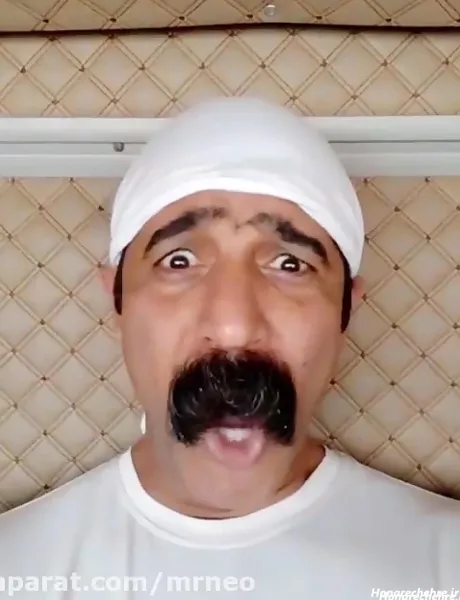  عکس مرد سیبیلو خنده دار