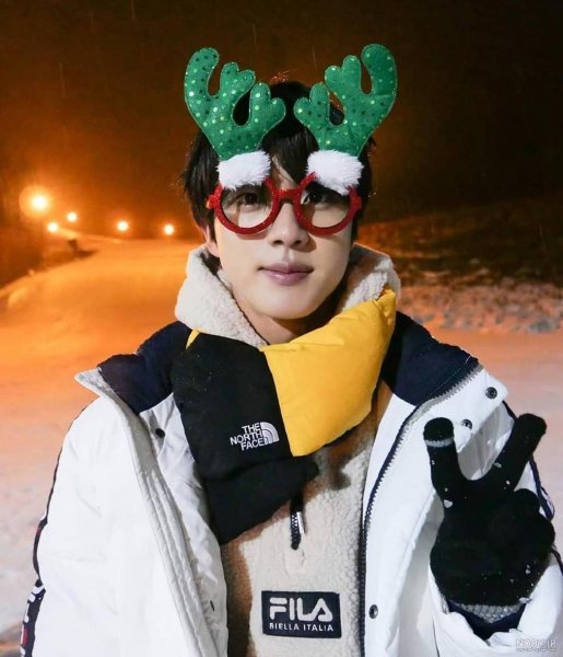  عکس کریسمس بی تی اس