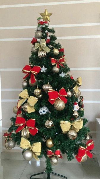  80 عکس درخت کریسمس در خانه