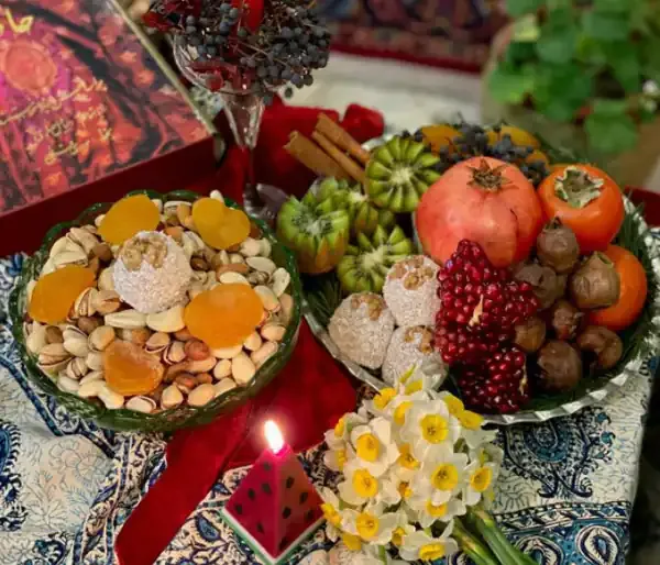  تزیین شب یلدا برای عروس اینستاگرام