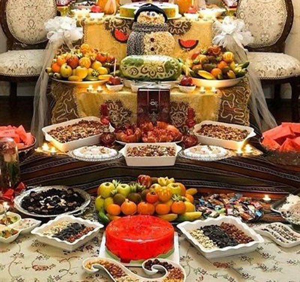  60 تزیین سفره شب یلدا لاکچری عروس
